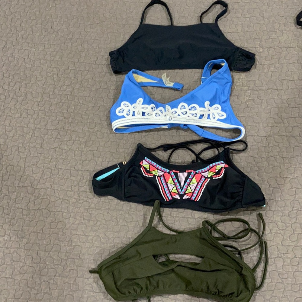 4 bikini tops